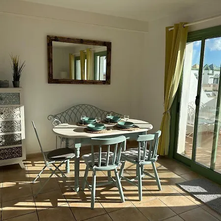 Casa Castillo Ii * 칼레타데푸스테